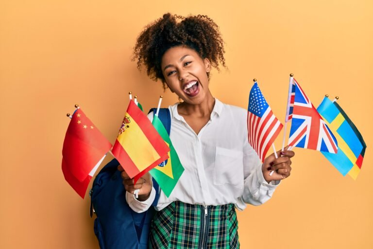 Estudante de intercâmbio com seguro viagem contratado na Comvida Seguros